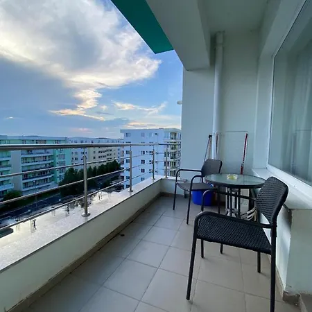 Luna Rossa Sumerland Lägenhet