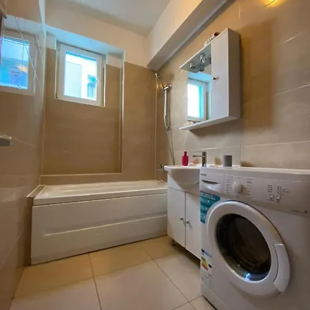 Luna Rossa Sumerland *