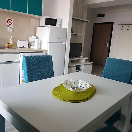 Luna Rossa Sumerland