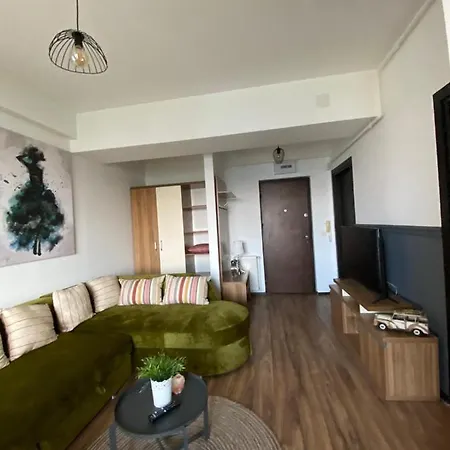 Luna Rossa Sumerland