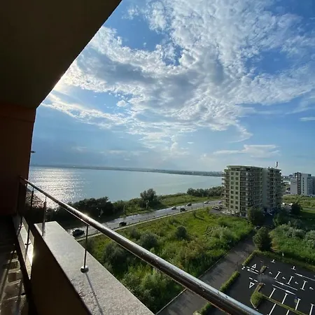Luna Rossa Sumerland Apartmán