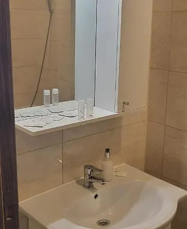 Luna Rossa Sumerland *