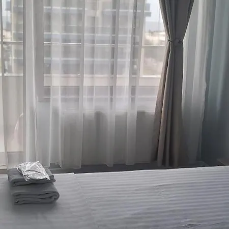 Luna Rossa Sumerland *