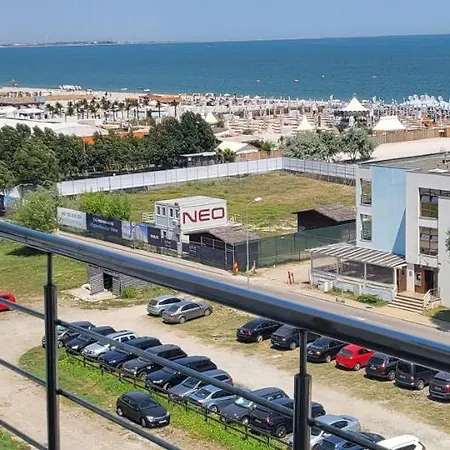 Luna Rossa Sumerland Mamaia