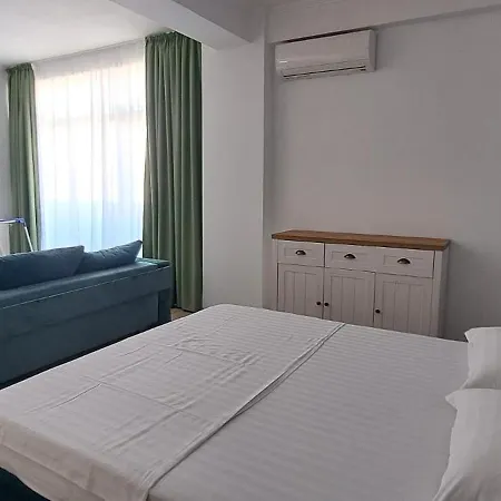Luna Rossa Sumerland Apartment Mamaia