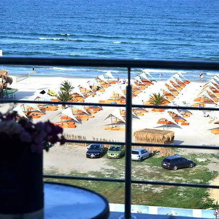 Luna Rossa Sumerland Apartment Mamaia