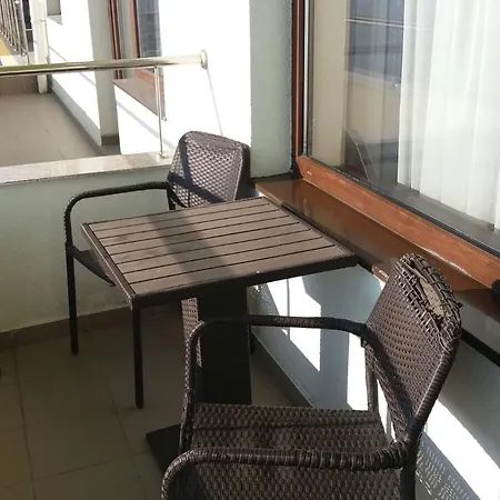 Luna Rossa Sumerland Apartment Mamaia
